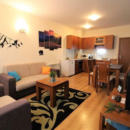 Pine Tree Apartment 3 - B3 Банско Екстериор снимка