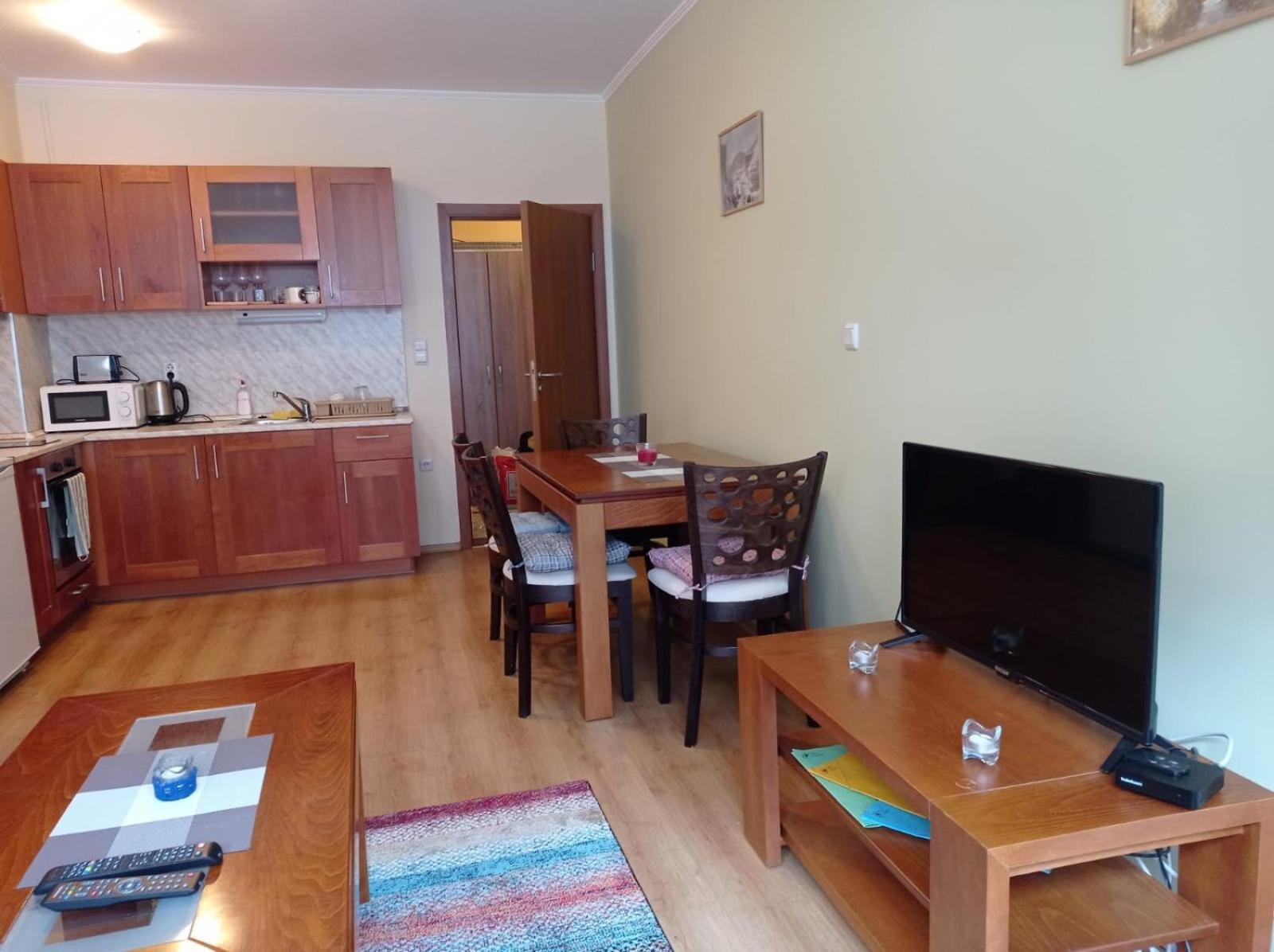 Pine Tree Apartment 3 - B3 Банско Екстериор снимка